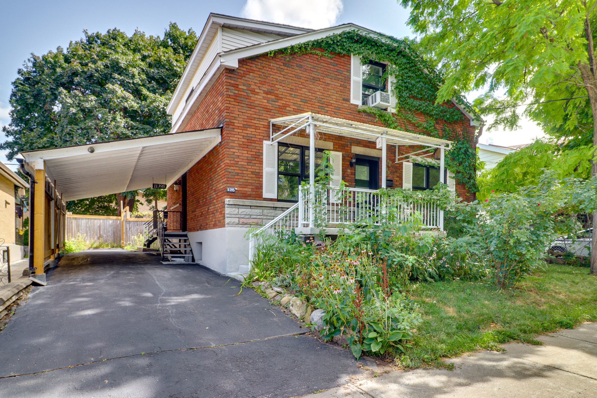 11393-11395 Av. de Paris — photo 1