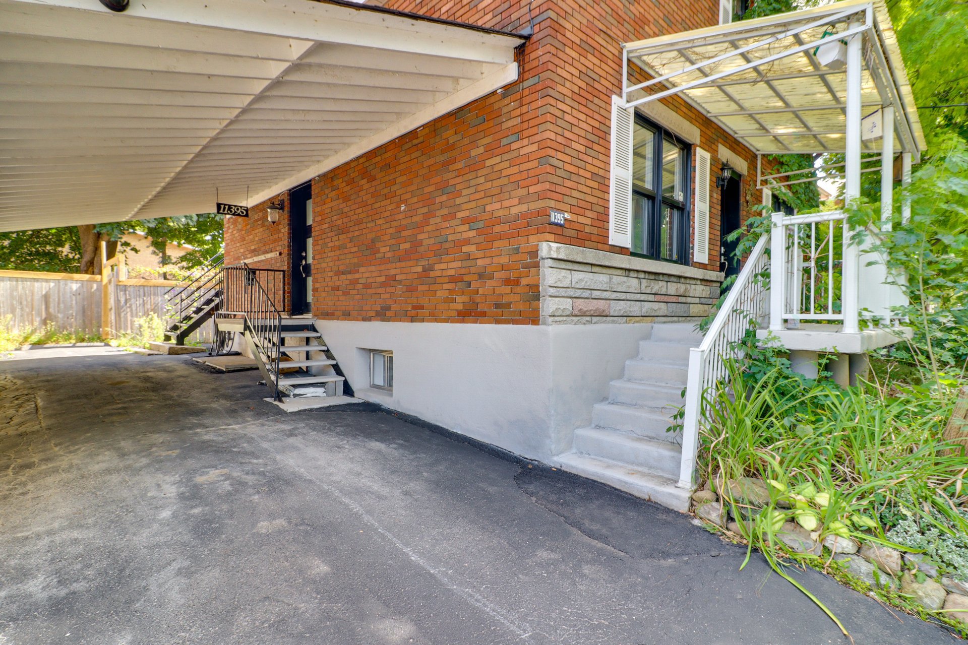11393-11395 Av. de Paris — photo 3