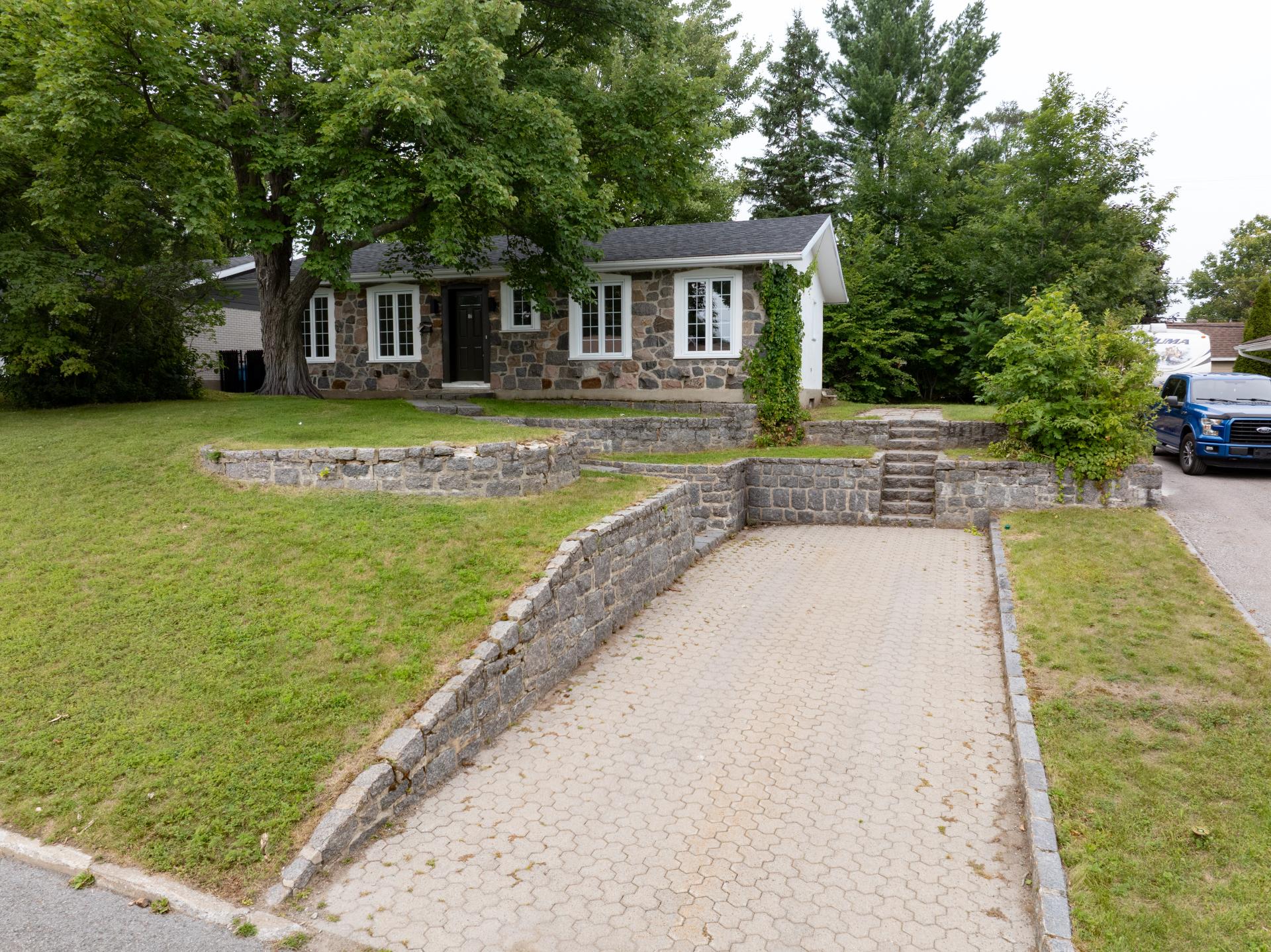 17 Rue Charles-Garnier — photo 3