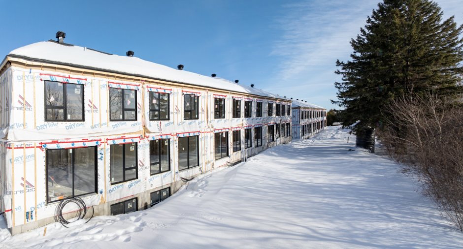 Back facade