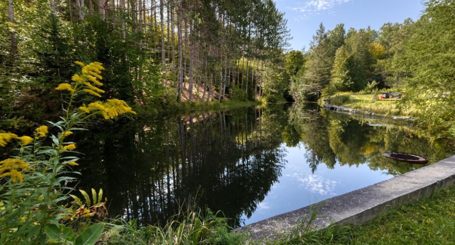 Accès au plan d'eau