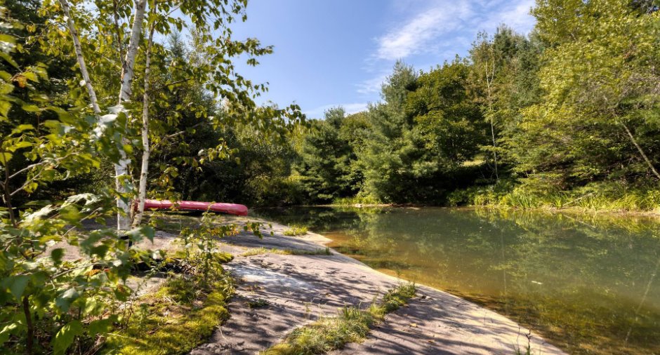 Accès au plan d'eau