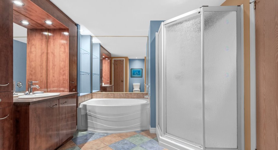 Salle de bains attenante à la CCP
