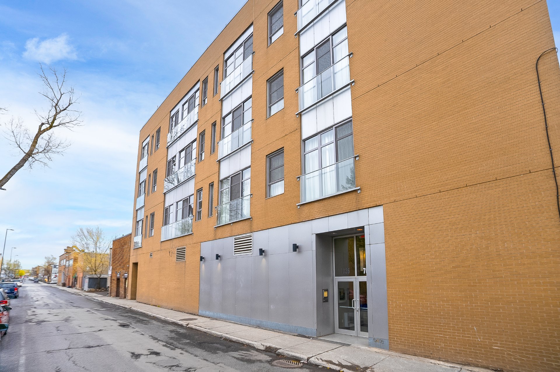 7026 Rue St-André (#305) — photo 1
