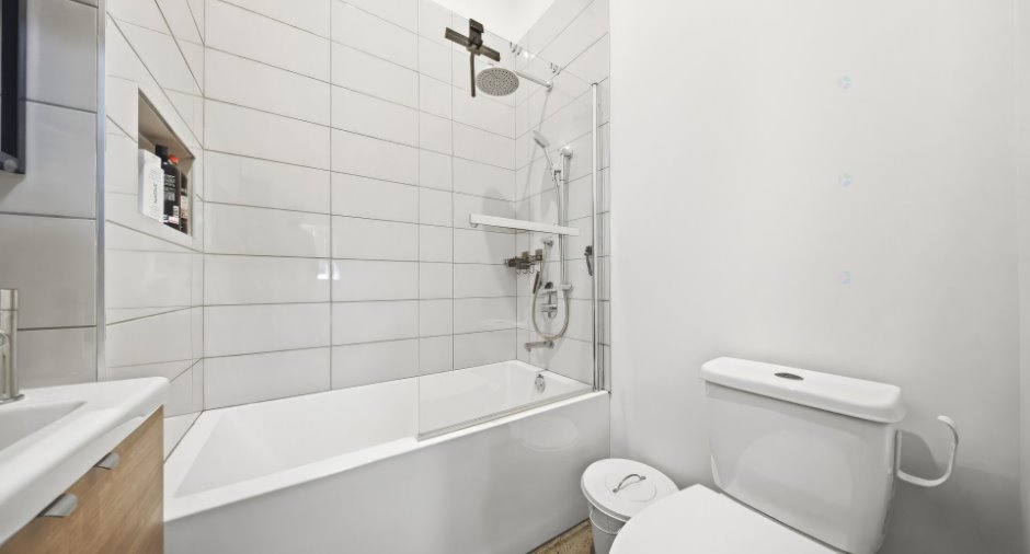 Salle de bains attenante à la CCP