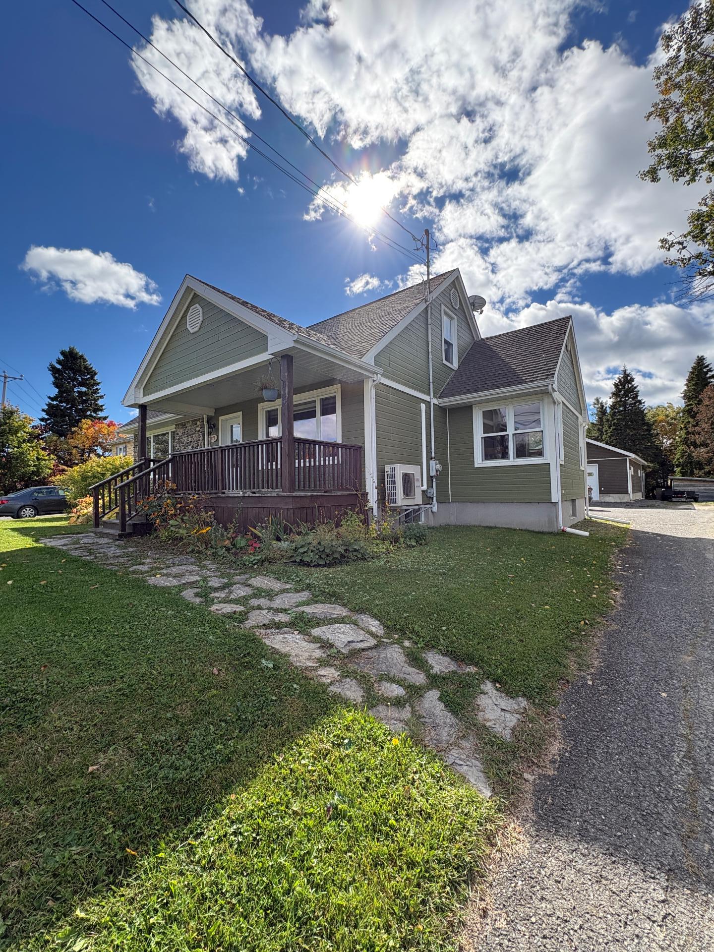 177 Boul. Perron E. — photo 3
