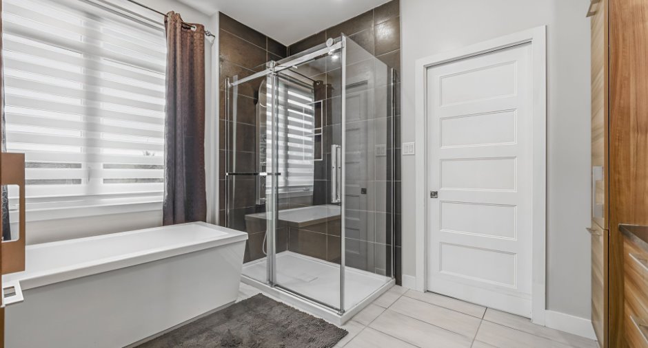 Salle de bains attenante à la CCP