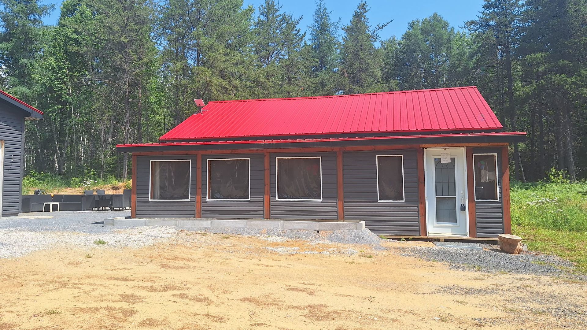 355 Ch. du Réservoir — photo 1
