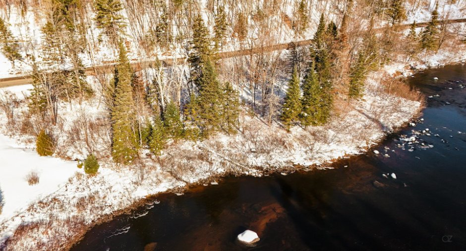 Vue sur l'eau