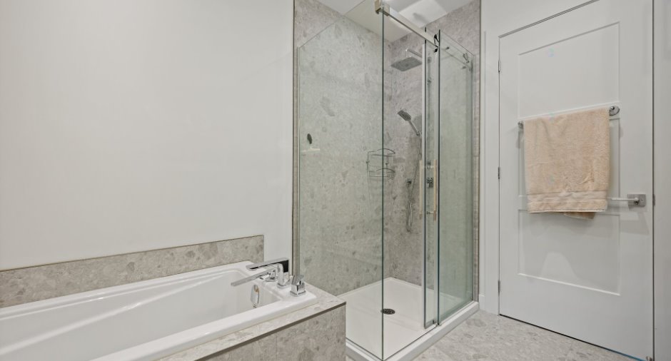 Salle de bains attenante à la CCP