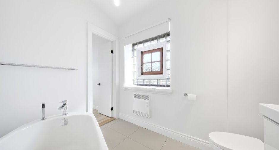 Salle de bains attenante à la CCP