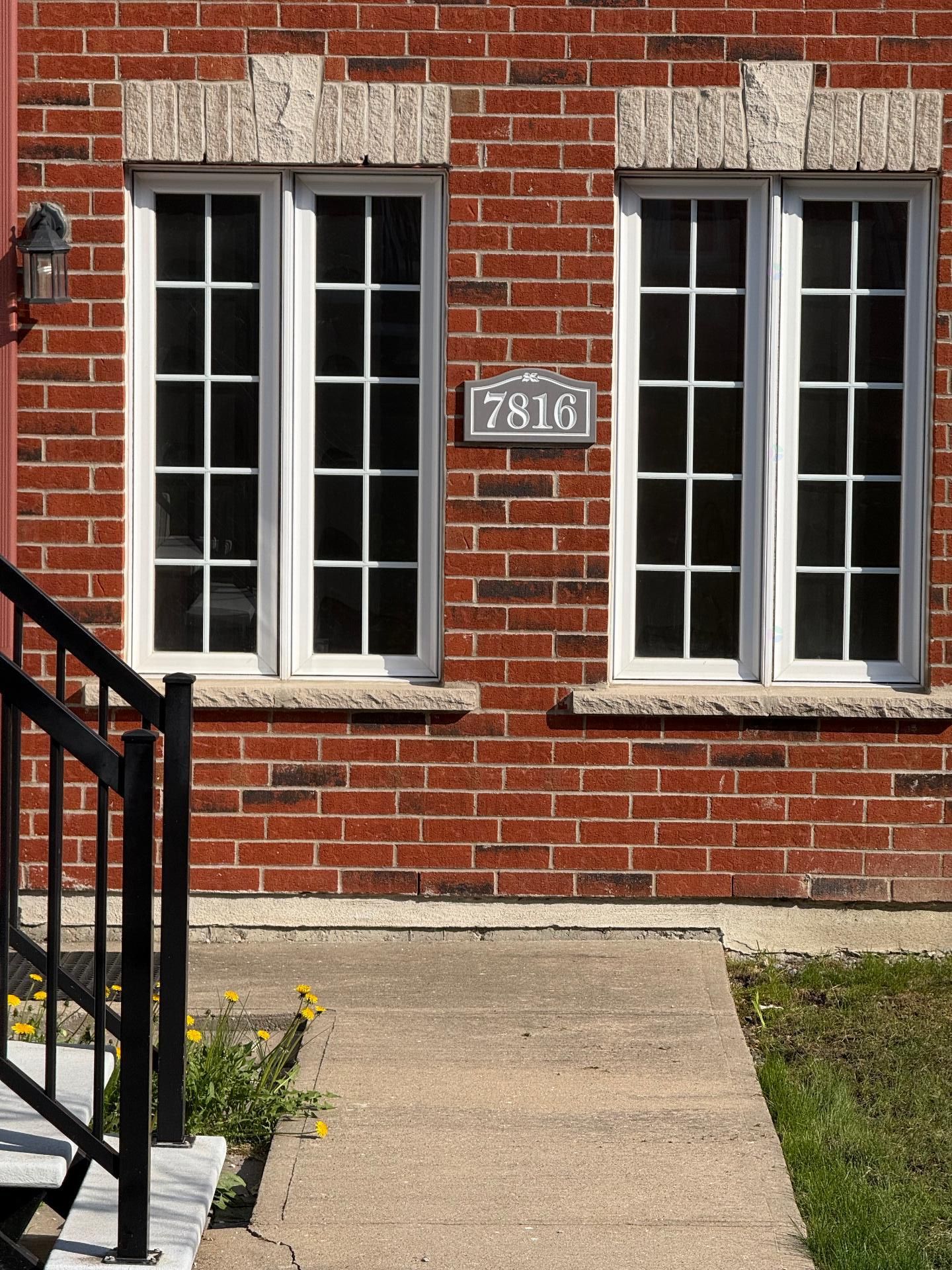 7816 Rue Angèle — photo 3