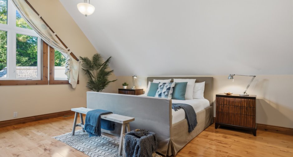 Primary bedroom