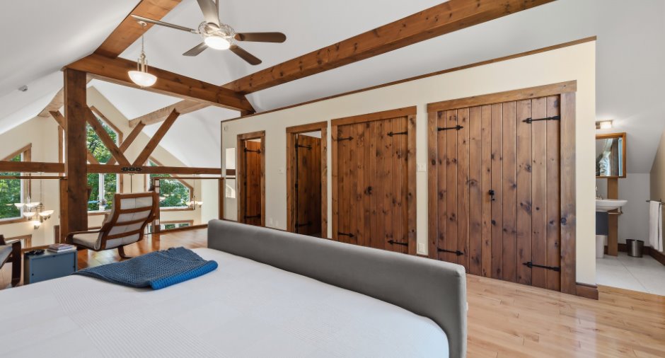 Primary bedroom