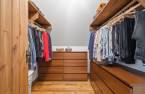 Walk-in closet