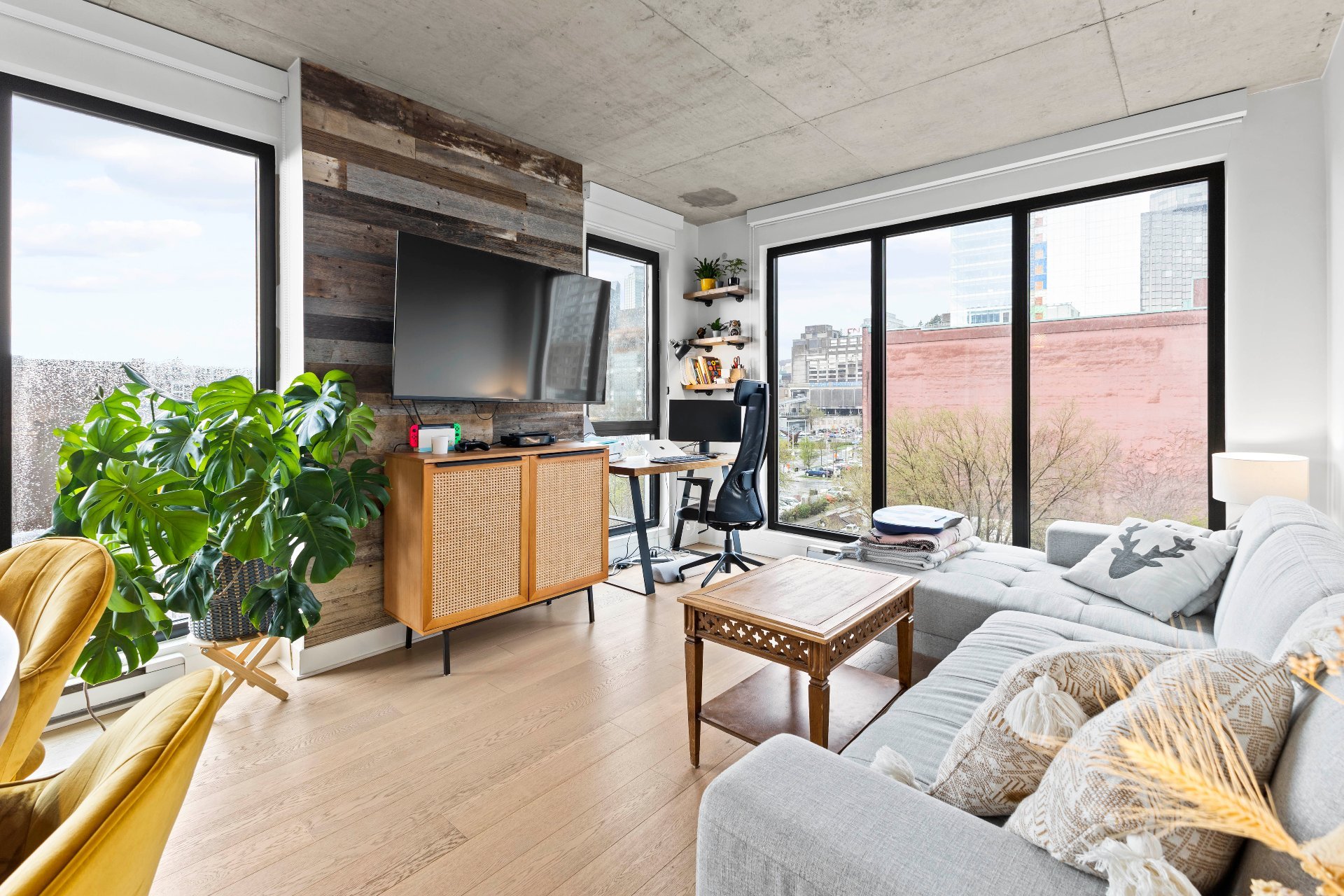 738 Rue St-Paul O. (#609) — photo 1
