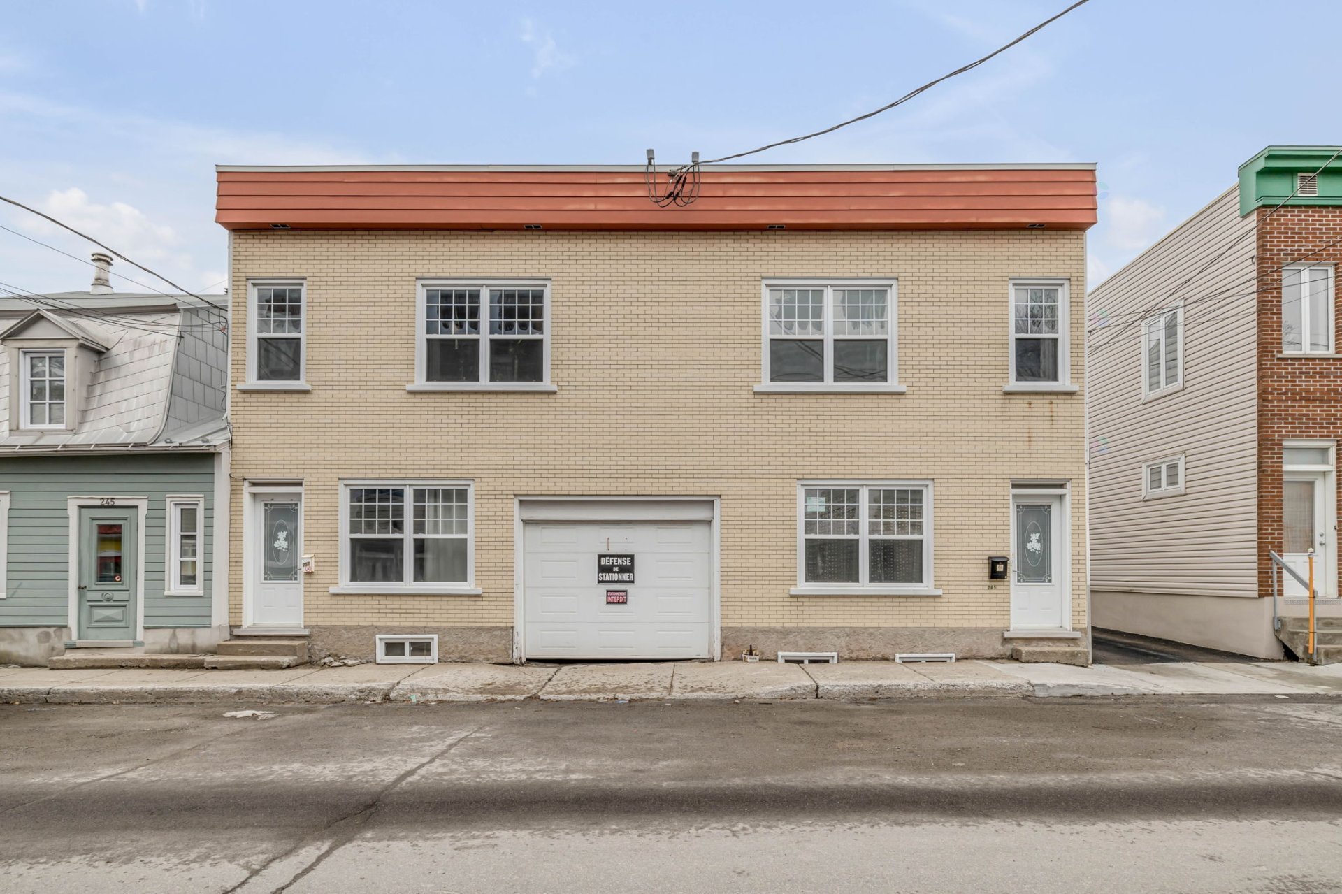 251-265 Rue Châteauguay — photo 1