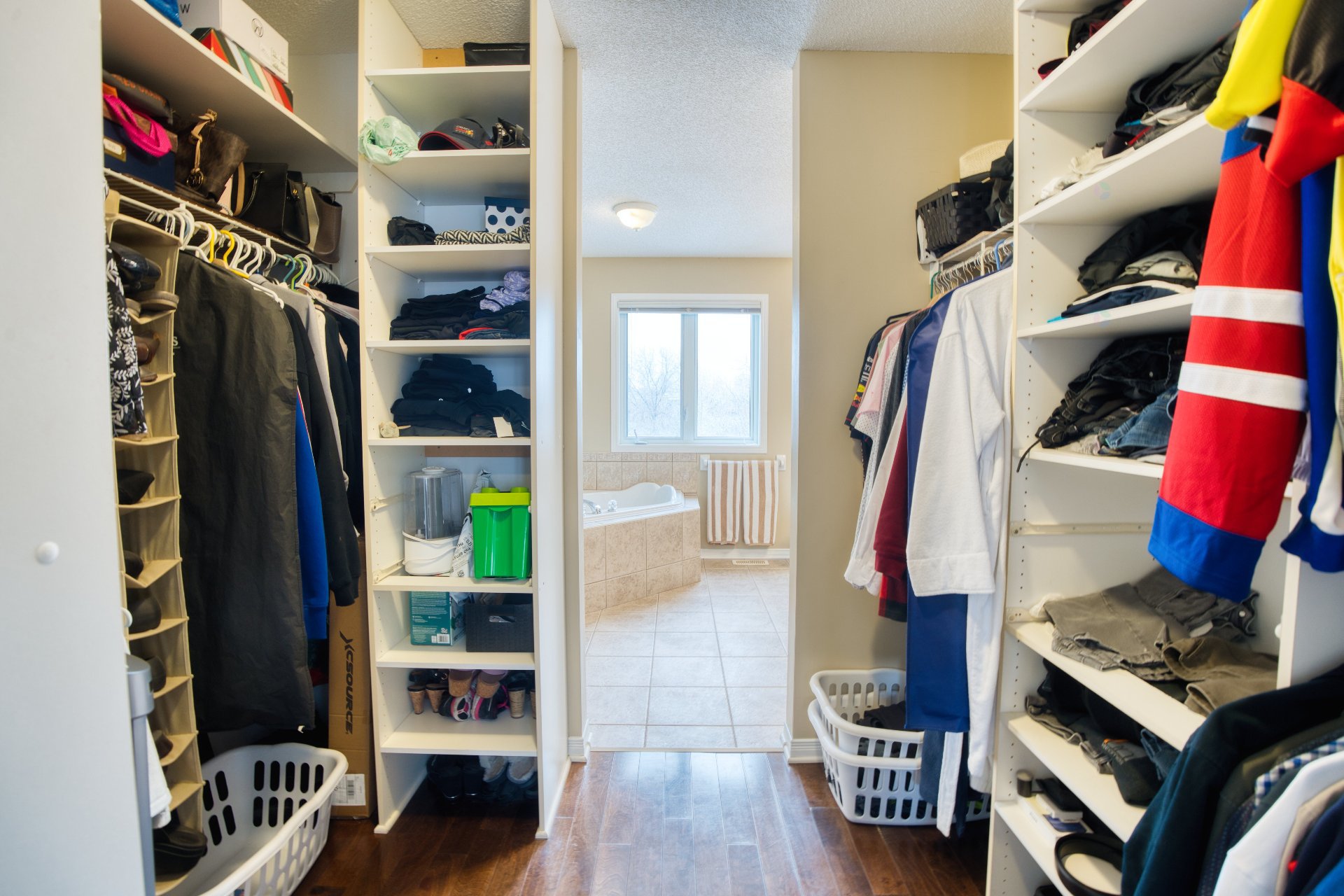 Walk-in closet