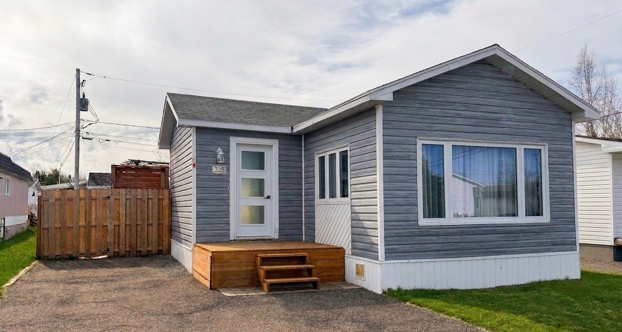 335 Rue Christophe-Colomb — photo 1