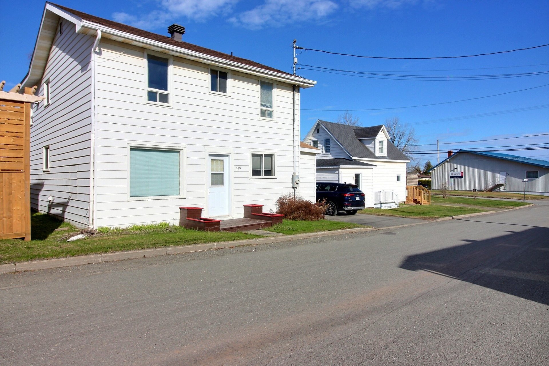 355 Av. Lefebvre — photo 3