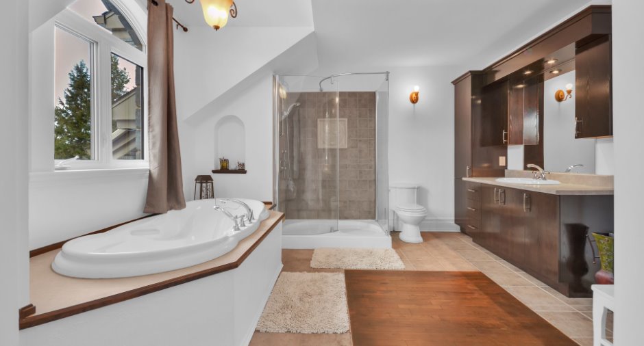 Salle de bains attenante à la CCP