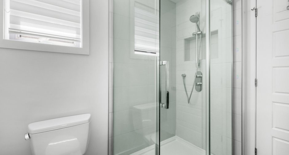 Ensuite bathroom