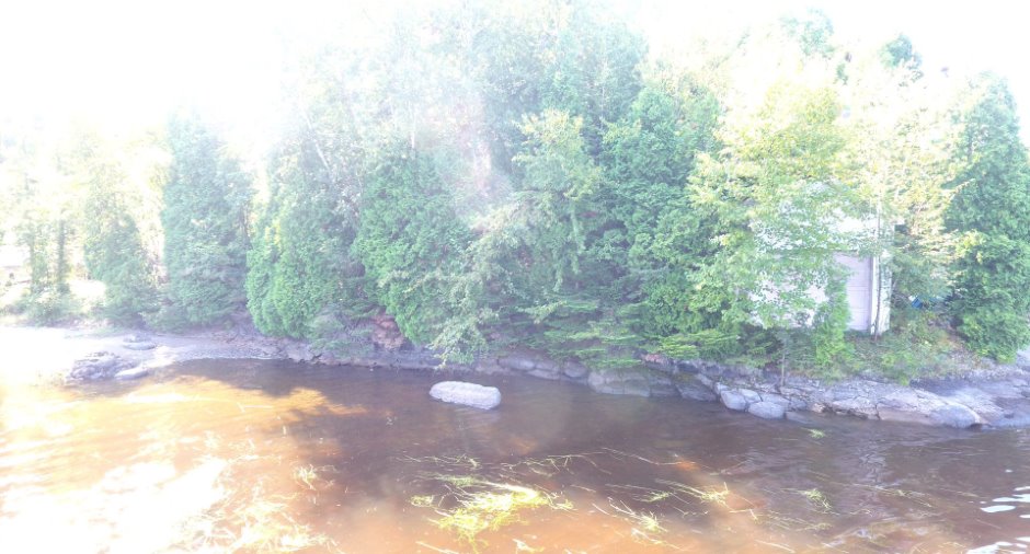 Vue sur l'eau