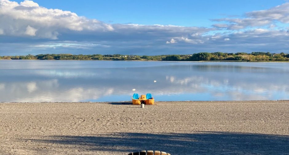 Accès au plan d'eau