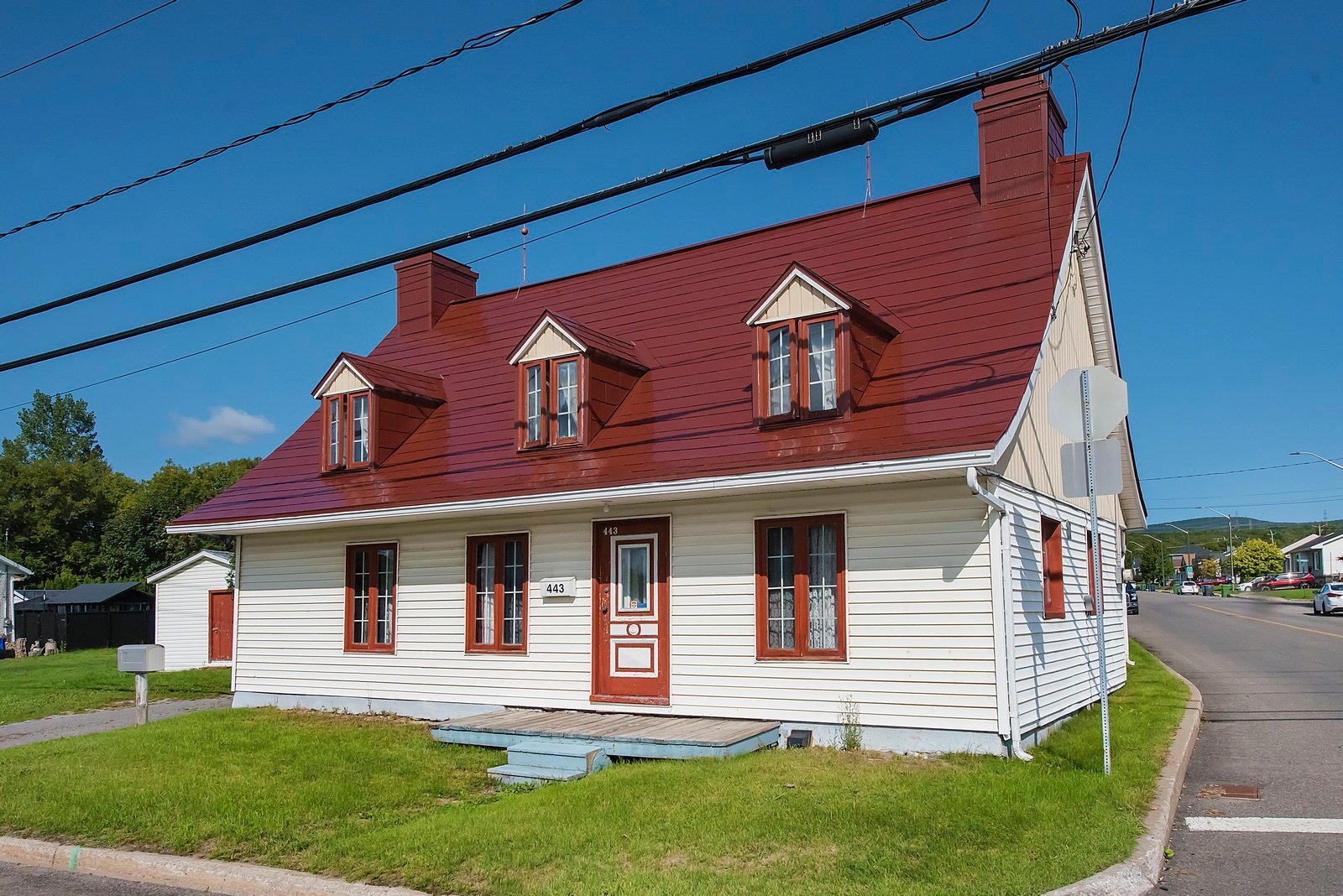 443 Av. Ste-Thérèse — photo 2