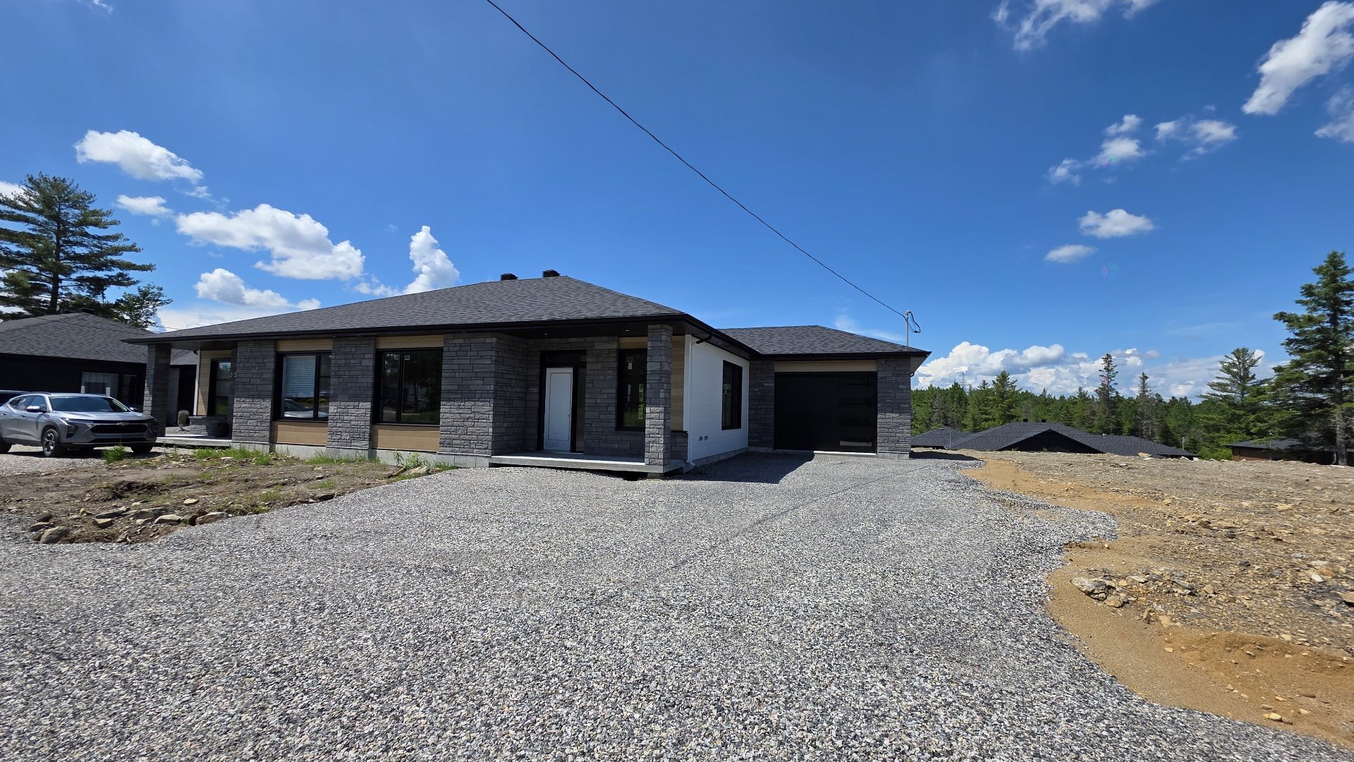 3342 Rue St-Dominique — photo 1