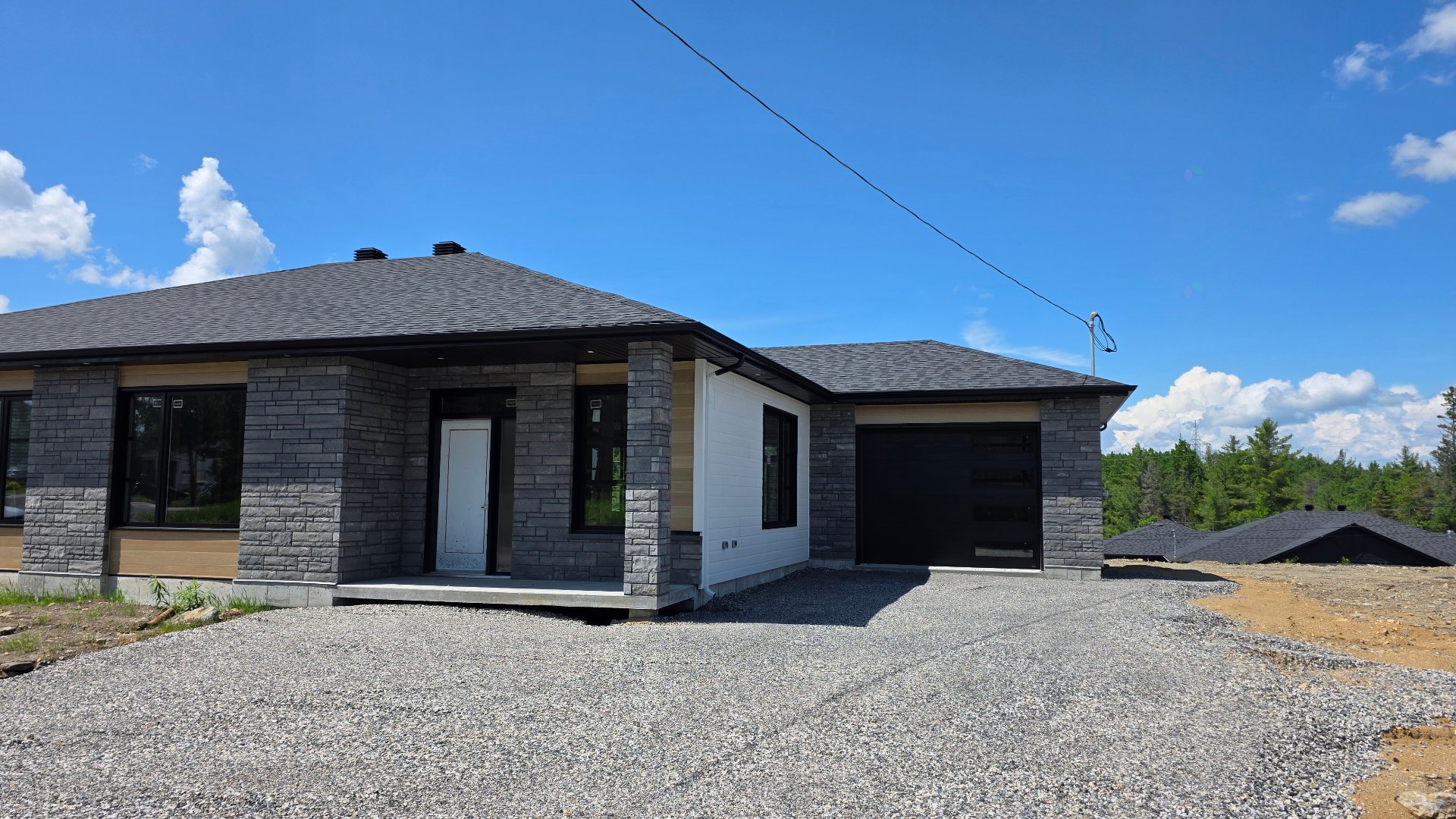 3342 Rue St-Dominique — photo 2