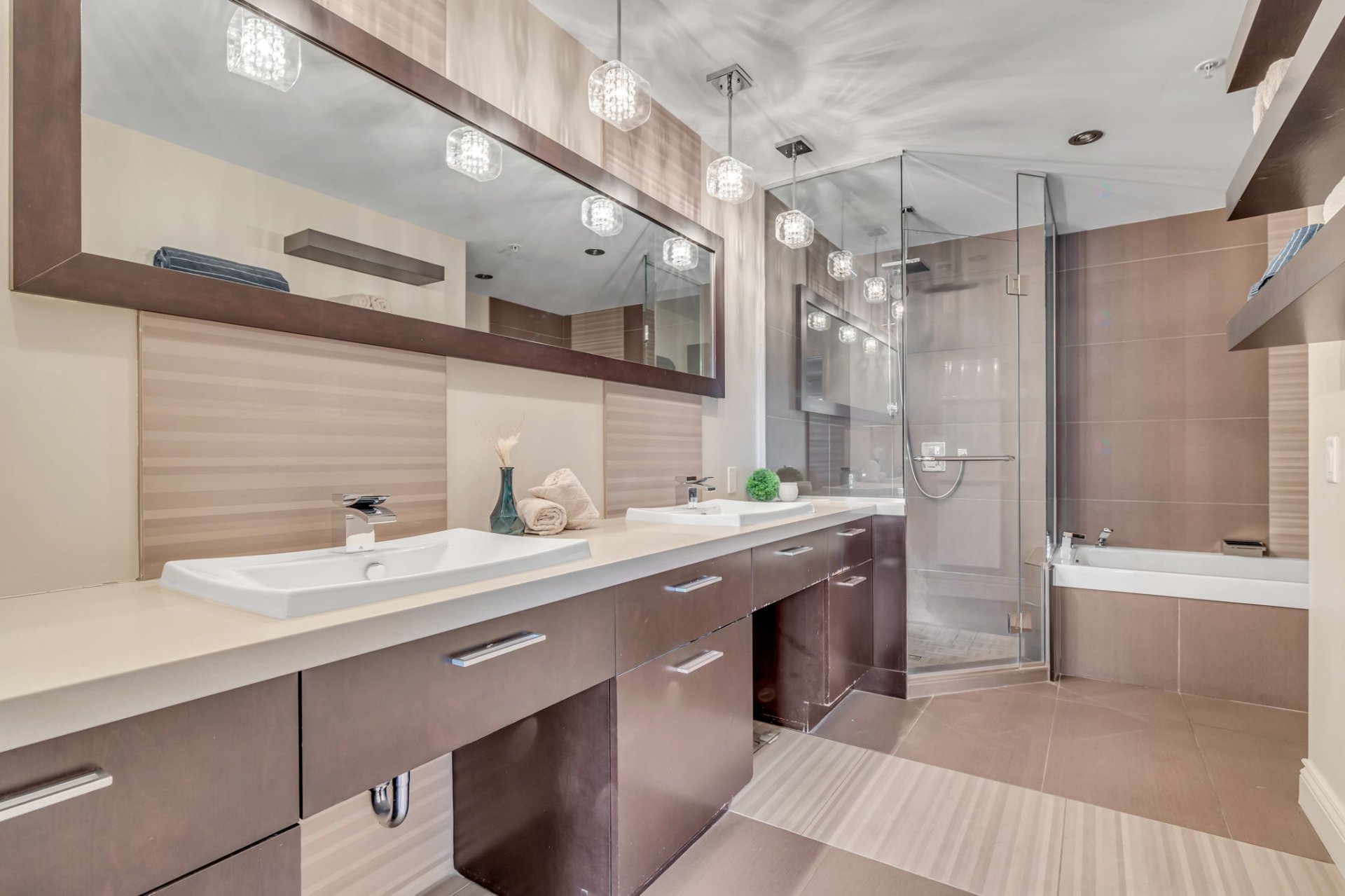 Ensuite bathroom