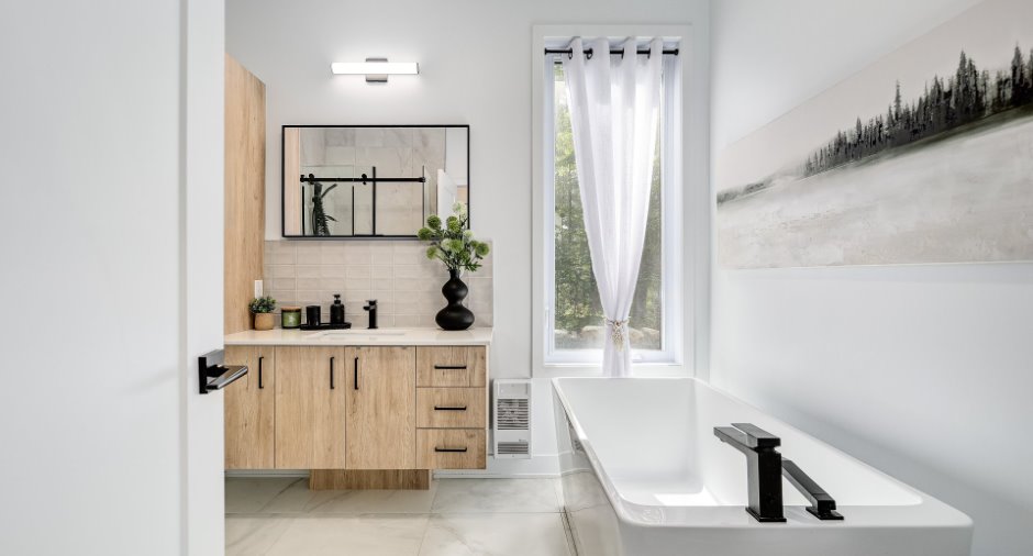 Ensuite bathroom