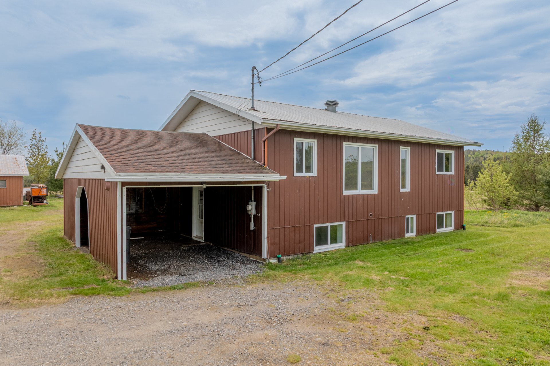 102 Rg St-Alphonse — photo 1