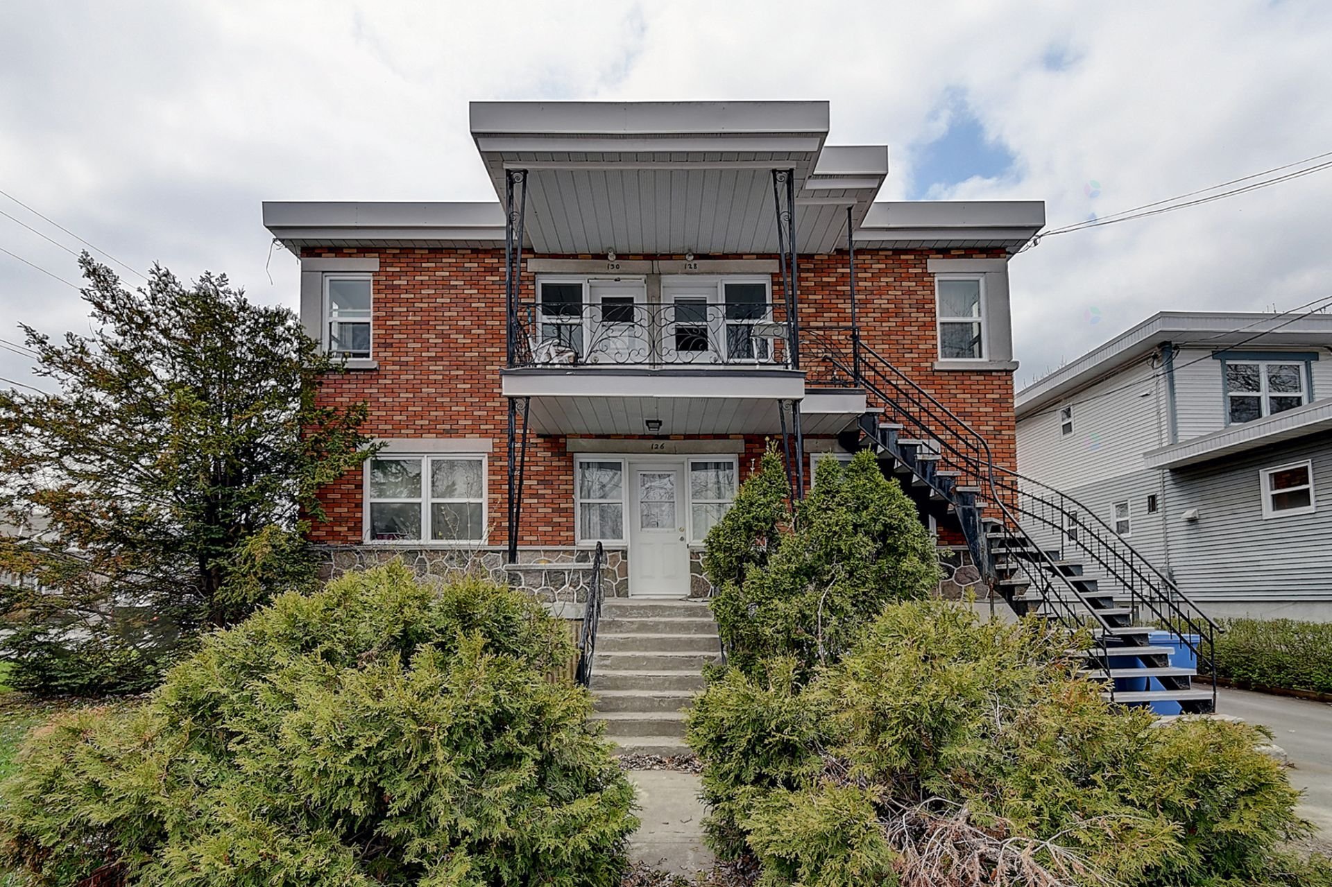 124-130 Av. du Parc — photo 1