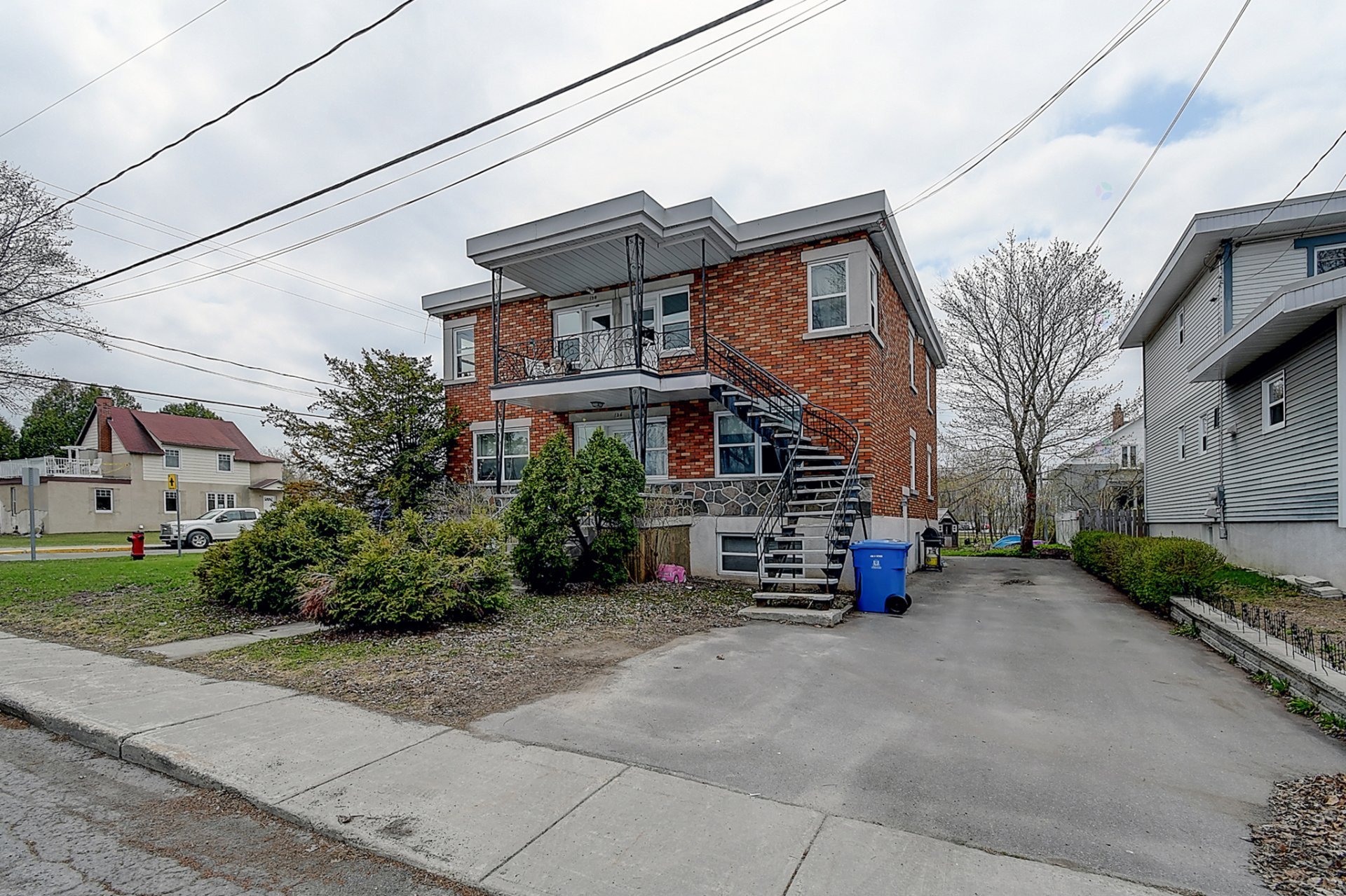 124-130 Av. du Parc — photo 2
