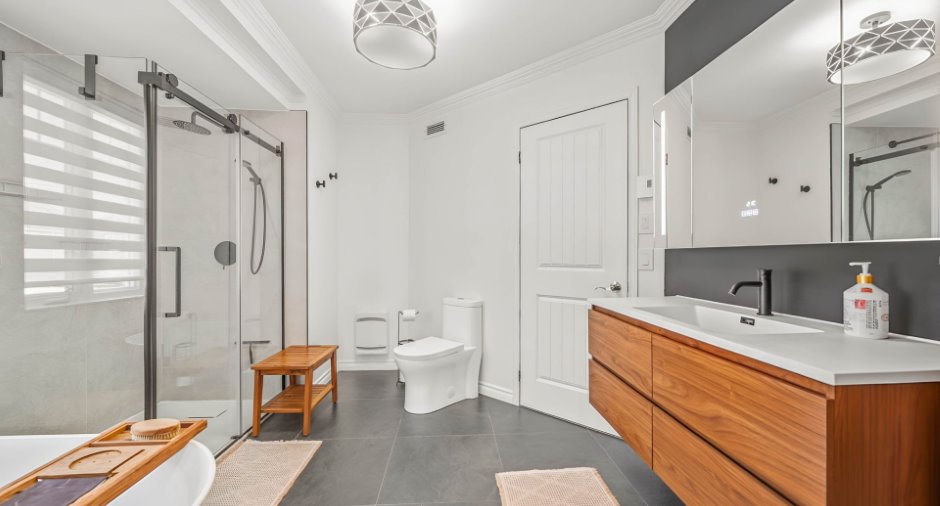 Salle de bains attenante à la CCP