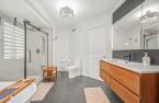 Salle de bains attenante à la CCP