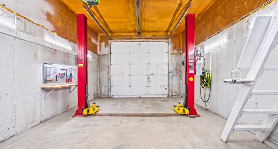 Garage
