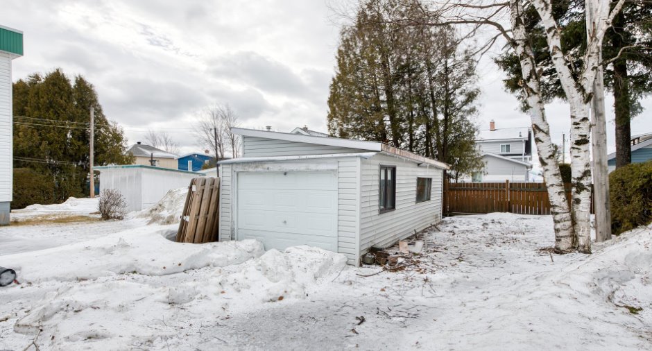 Shed