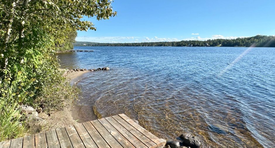 Accès au plan d'eau