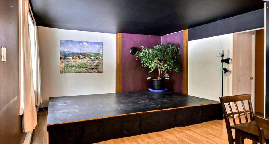 Salon