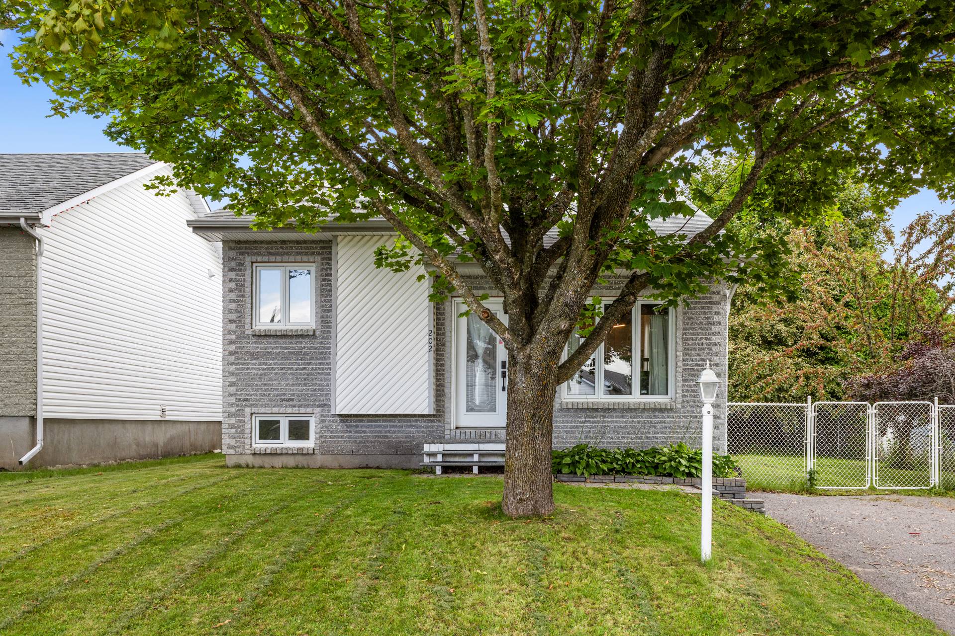 202 Rue des Aralies — photo 3