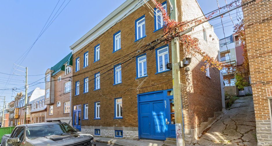Façade