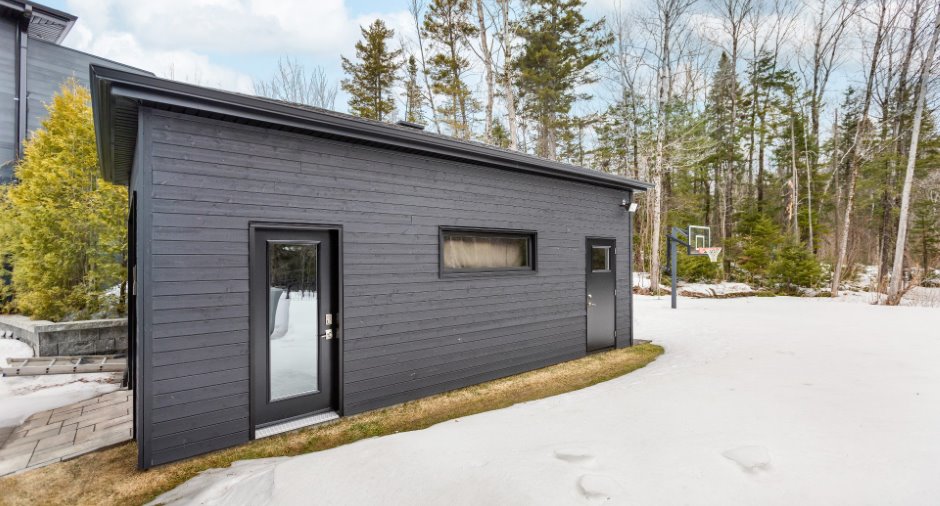 Shed
