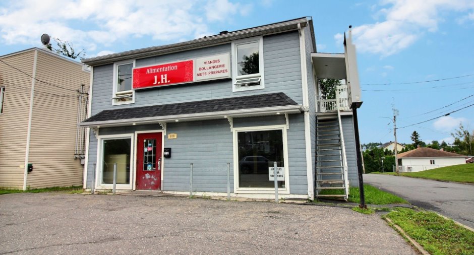 Façade