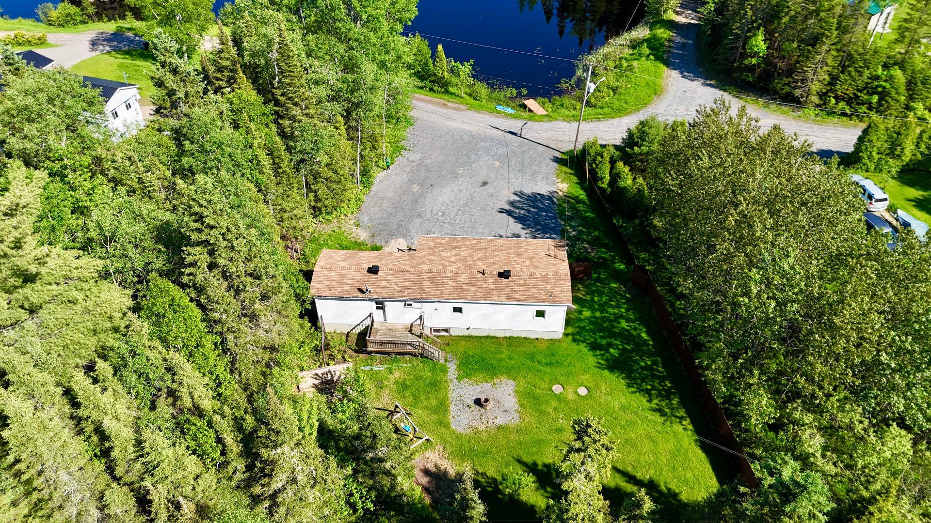 503 Ch. du Lac-Lésy — photo 1