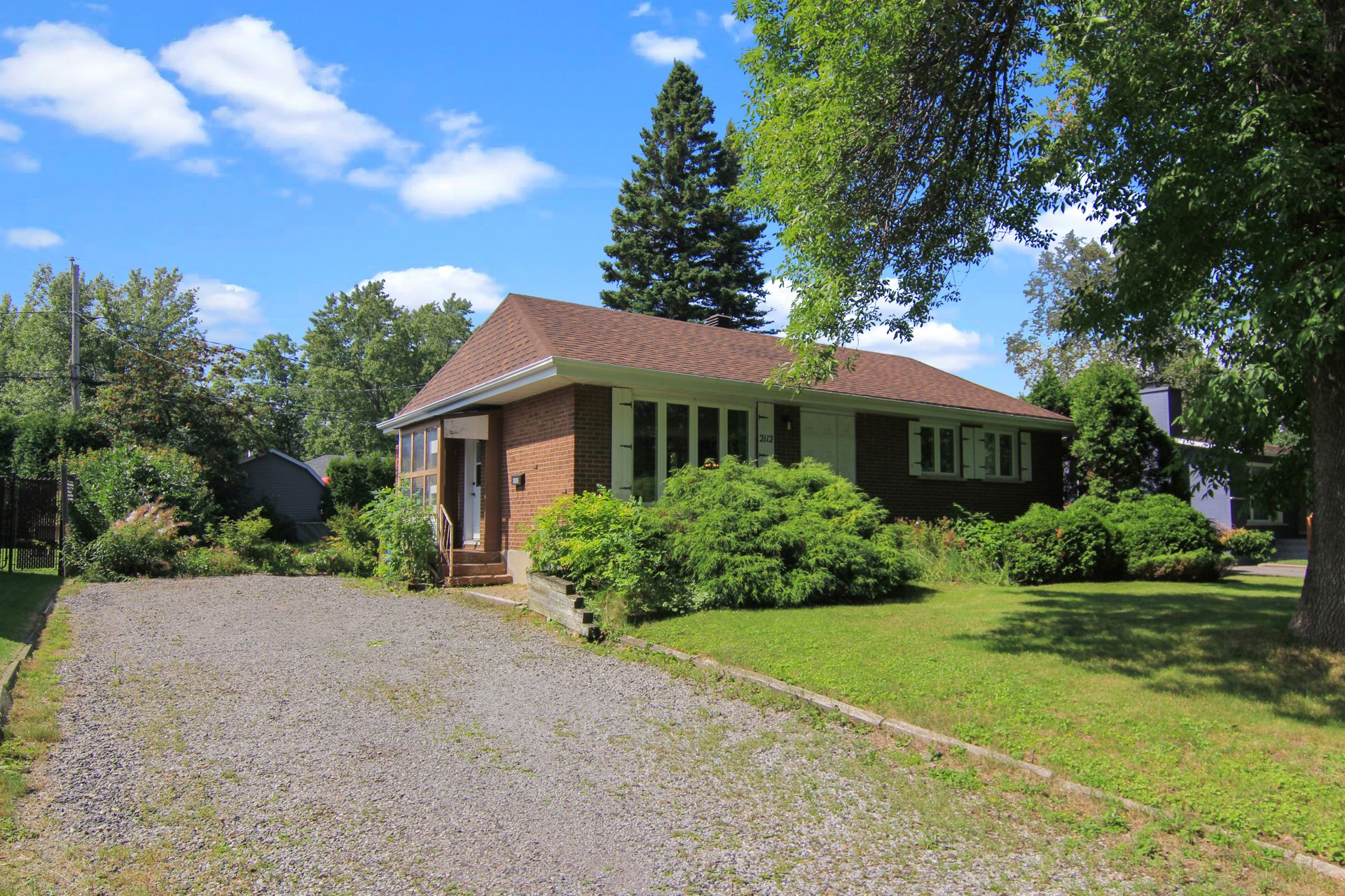 2112 Rue St-Albert — photo 2
