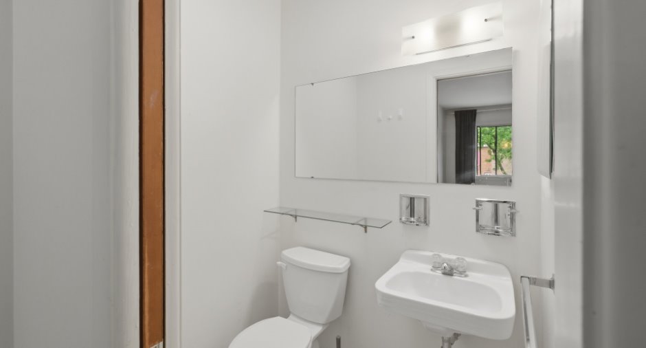 Salle de bains attenante à la CCP