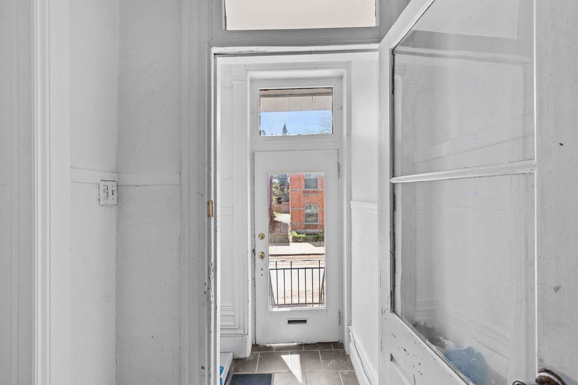 3907-3911 Rue Berri — photo 3